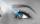 Occhio di donna colpito da laser per correggere i difetti visivi